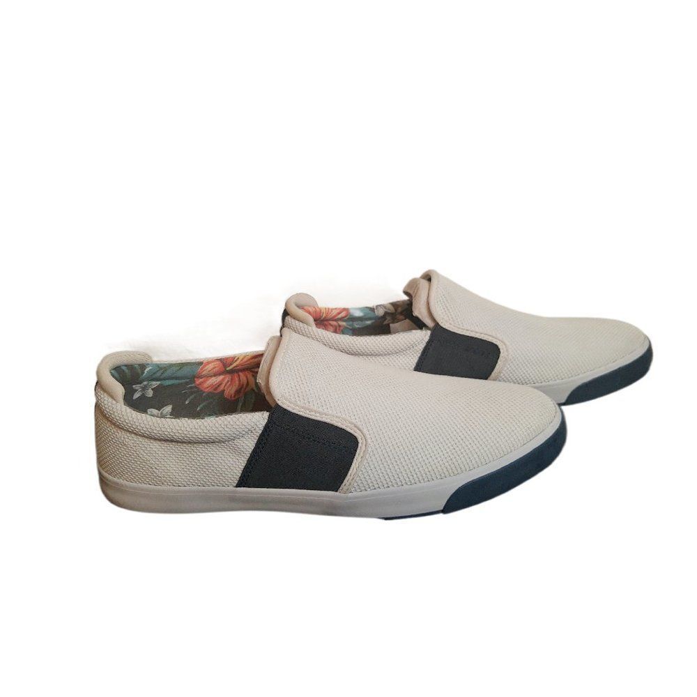 Call It Spring White Shoe - Picture 1 of 13